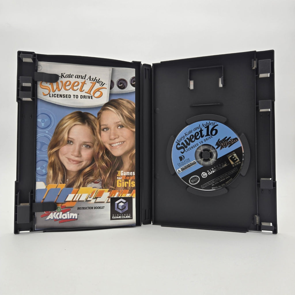 Mary-Kate and Ashley Sweet 16 (Gamecube) CIB Complete Authentic Tested